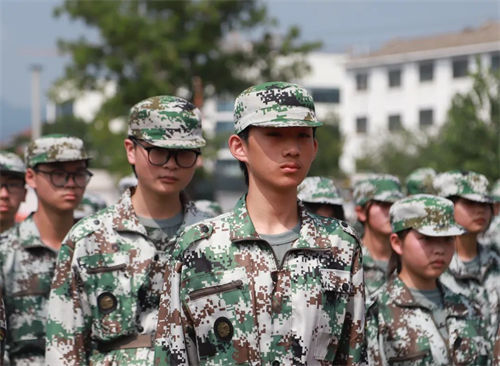 2022富阳军训照(图5)